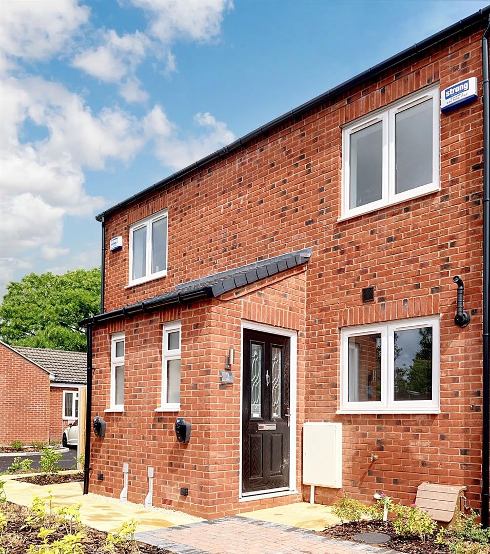 2, Croft Mews Off Croft Mead, Ansley Village, Nuneaton, CV10 9UD